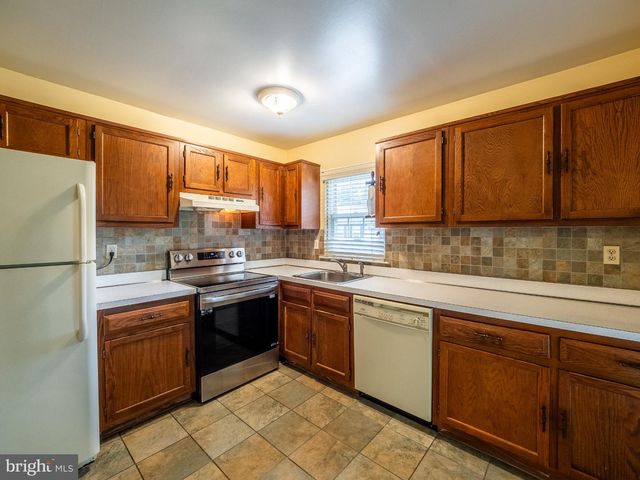 36 HEATHER PL, Southampton, NJ 08088