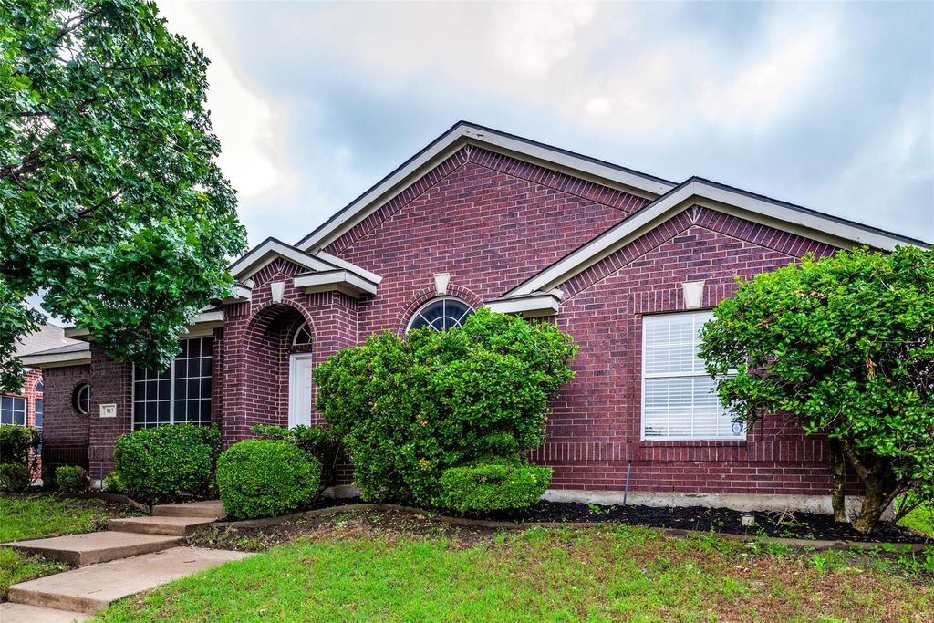 815 Bonnie Court, Allen, TX 75002