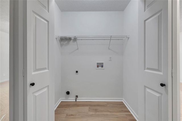 132 Springwater Trace, Woodstock, GA 30188