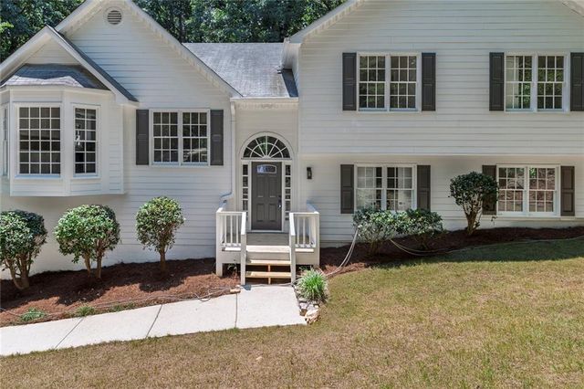 132 Springwater Trace, Woodstock, GA 30188