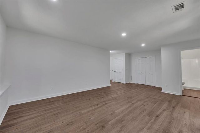 132 Springwater Trace, Woodstock, GA 30188