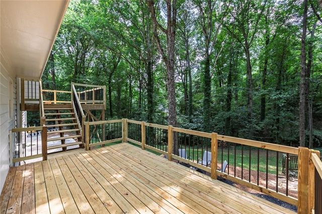 132 Springwater Trace, Woodstock, GA 30188