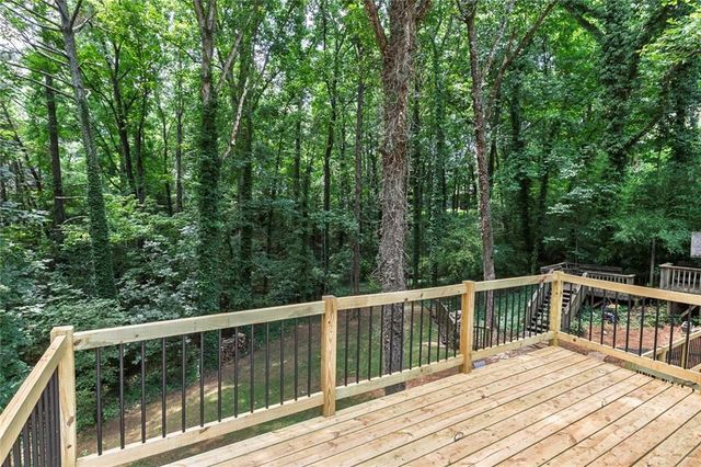 132 Springwater Trace, Woodstock, GA 30188