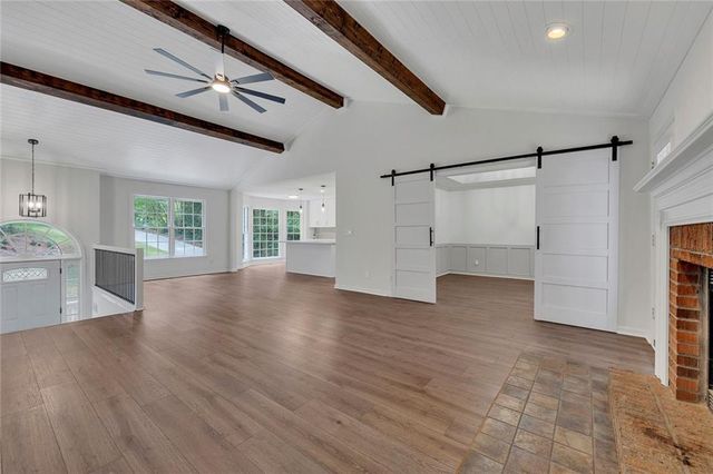 132 Springwater Trace, Woodstock, GA 30188