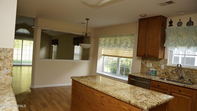 48 Ivy Hill Road, Lakewood, NJ 08701