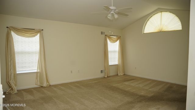 48 Ivy Hill Road, Lakewood, NJ 08701