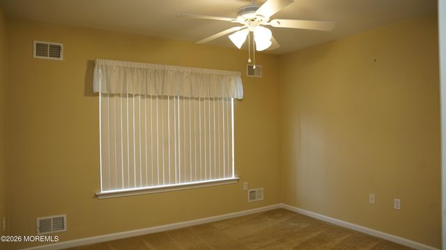 48 Ivy Hill Road, Lakewood, NJ 08701