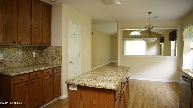 48 Ivy Hill Road, Lakewood, NJ 08701
