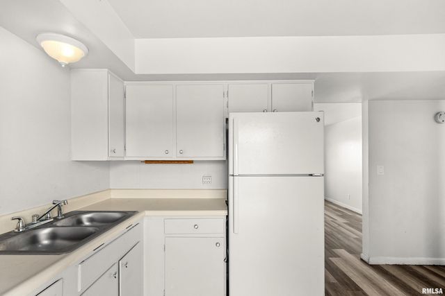 3623 N STERLING Avenue, Peoria, IL 61604