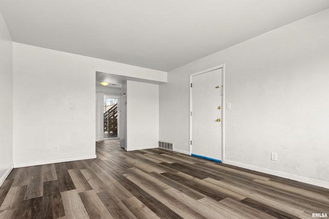 3623 N STERLING Avenue, Peoria, IL 61604