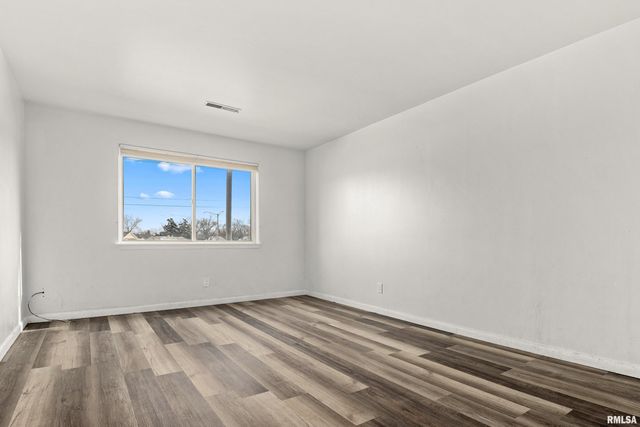 3623 N STERLING Avenue, Peoria, IL 61604