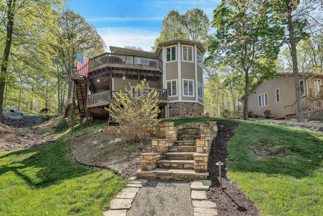 145 Channelview DR, Moneta, VA 24121