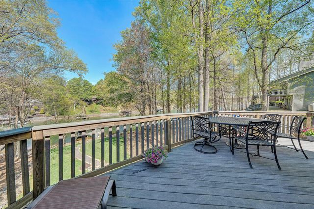 145 Channelview DR, Moneta, VA 24121