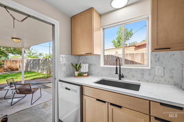 7504 W Colehaven Ave, Boise, ID 83704