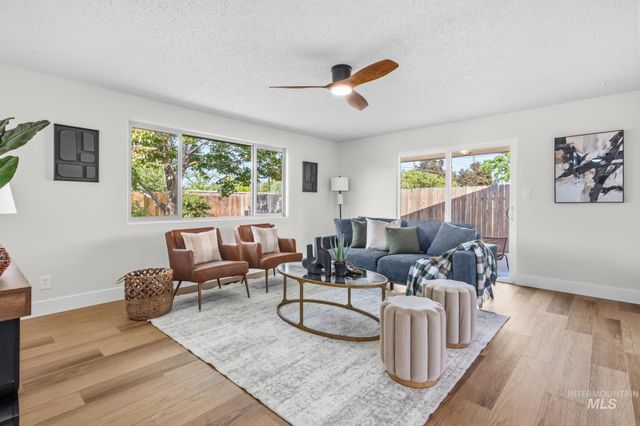 7504 W Colehaven Ave, Boise, ID 83704