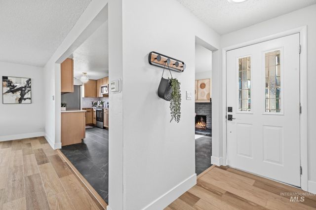 7504 W Colehaven Ave, Boise, ID 83704