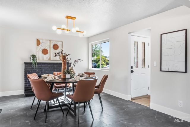 7504 W Colehaven Ave, Boise, ID 83704