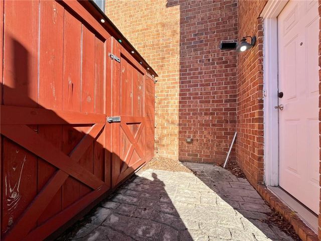 6520 Roswell Road 3, Atlanta, GA 30328