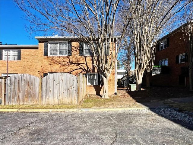 6520 Roswell Road 3, Atlanta, GA 30328