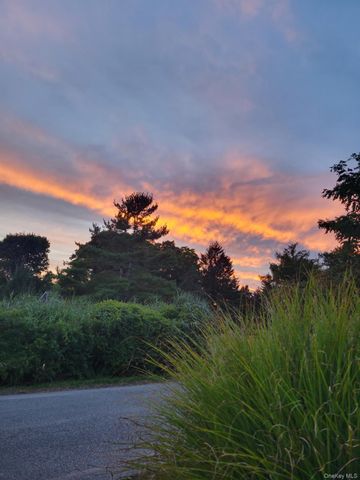 540 Conklin Road, Mattituck, NY 11952