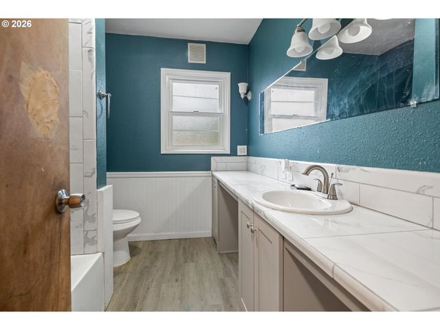 2901 Se 118TH Ave, Portland, OR 97266