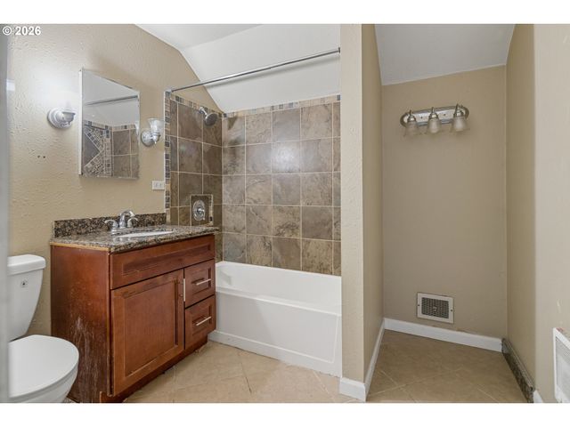 2901 Se 118TH Ave, Portland, OR 97266