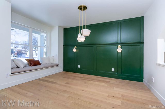 207 S Wilson Avenue, Royal Oak, MI 48067