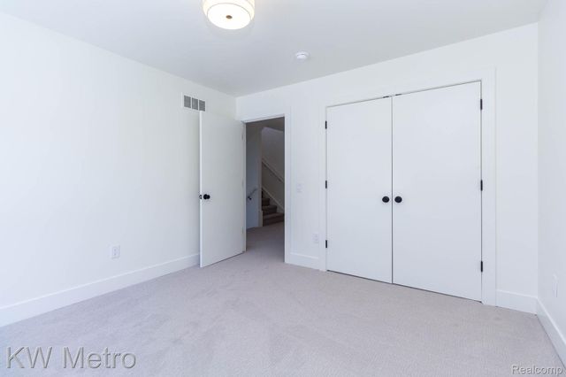 207 S Wilson Avenue, Royal Oak, MI 48067