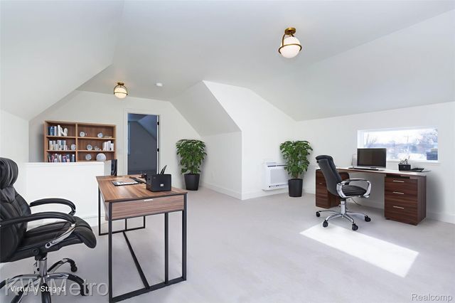 207 S Wilson Avenue, Royal Oak, MI 48067