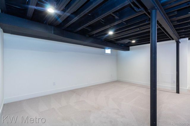 207 S Wilson Avenue, Royal Oak, MI 48067