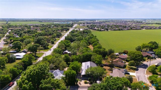 105 Schroeder Street, Lockhart, TX 78644