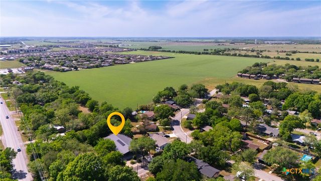 105 Schroeder Street, Lockhart, TX 78644