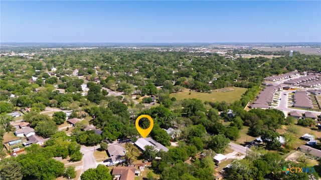 105 Schroeder Street, Lockhart, TX 78644