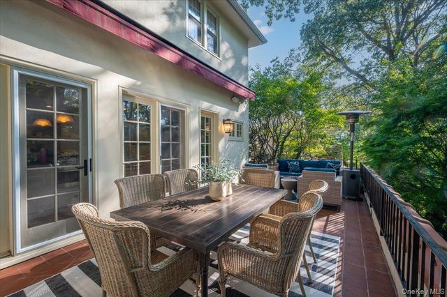 115 Cliff Avenue, Pelham, NY 10803