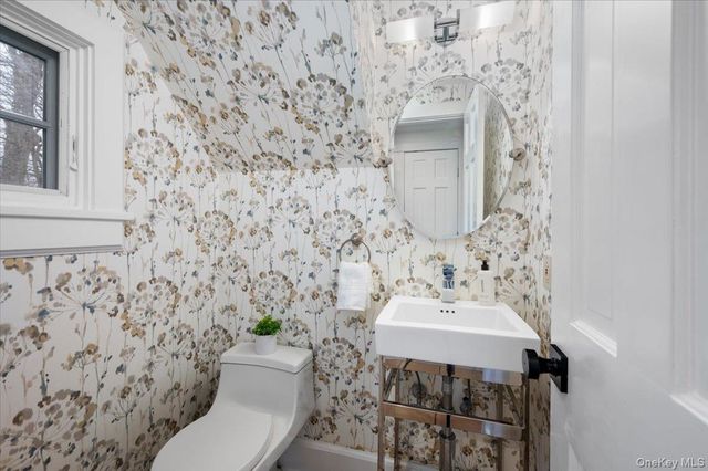 115 Cliff Avenue, Pelham, NY 10803