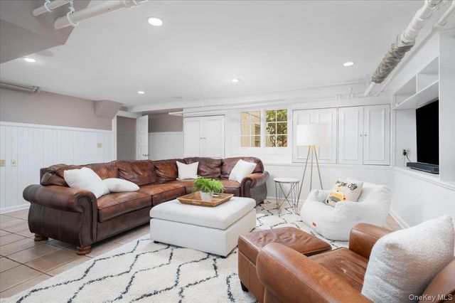 115 Cliff Avenue, Pelham, NY 10803