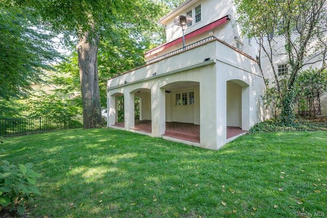 115 Cliff Avenue, Pelham, NY 10803