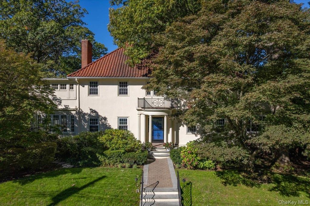 115 Cliff Avenue, Pelham, NY 10803