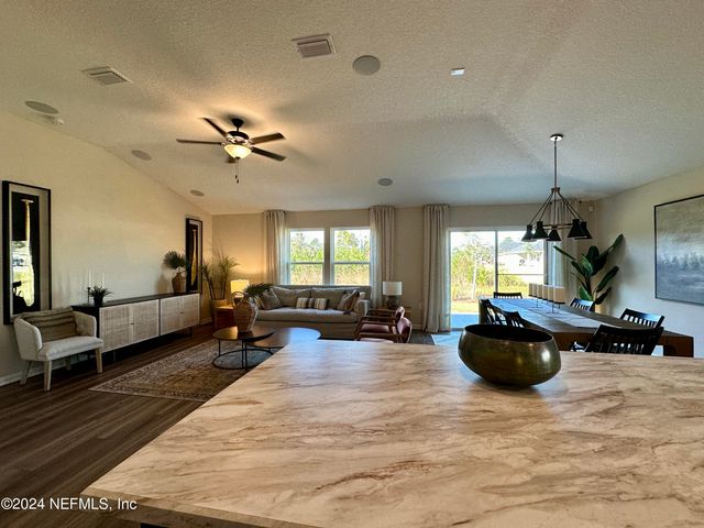 12398 GILLESPIE Avenue, Jacksonville, FL 32218