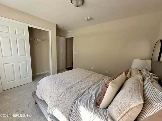 12398 GILLESPIE Avenue, Jacksonville, FL 32218