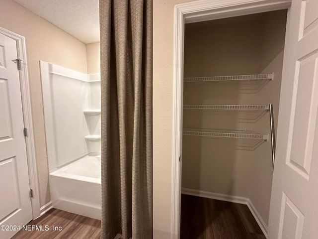 12398 GILLESPIE Avenue, Jacksonville, FL 32218