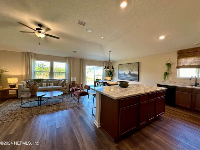 12398 GILLESPIE Avenue, Jacksonville, FL 32218