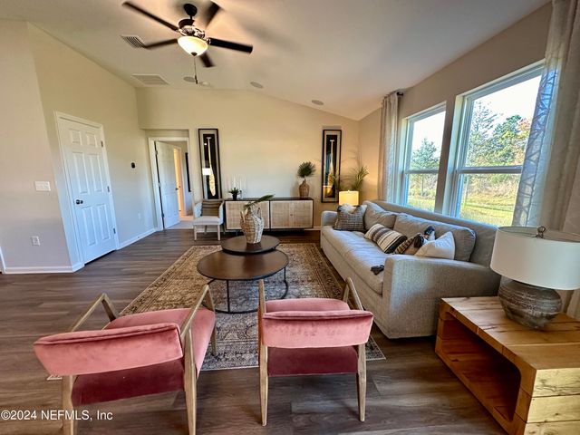 12398 GILLESPIE Avenue, Jacksonville, FL 32218