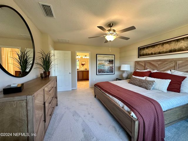 12398 GILLESPIE Avenue, Jacksonville, FL 32218