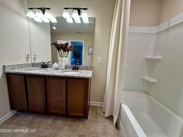 12398 GILLESPIE Avenue, Jacksonville, FL 32218