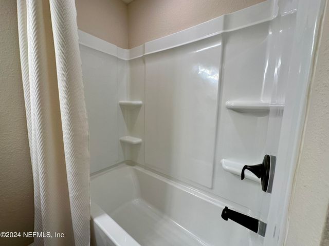 12398 GILLESPIE Avenue, Jacksonville, FL 32218
