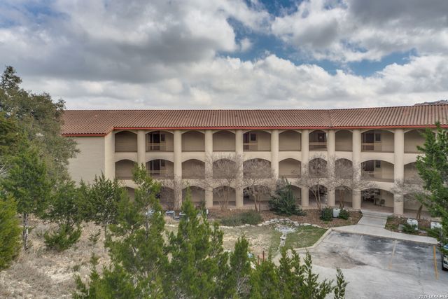 20 Tapatio Dr E Unit 101, Boerne, TX 78006