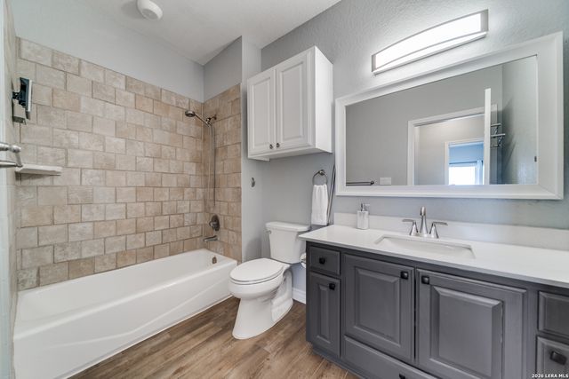 20 Tapatio Dr E Unit 101, Boerne, TX 78006