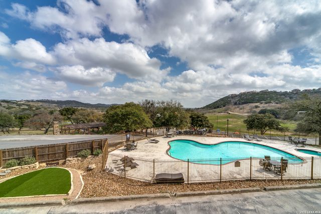 20 Tapatio Dr E Unit 101, Boerne, TX 78006