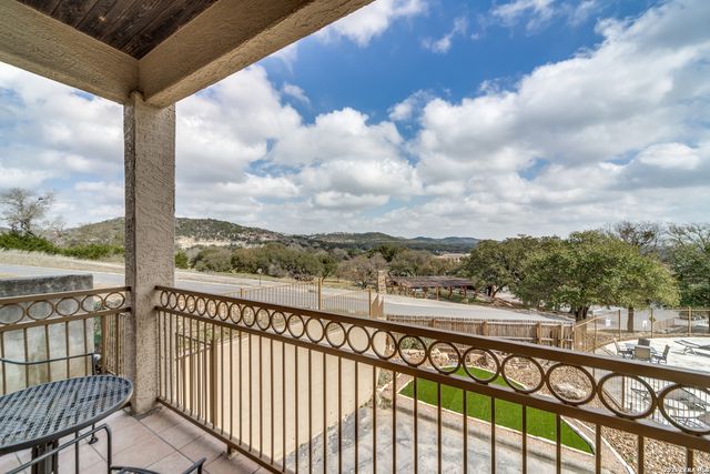 20 Tapatio Dr E Unit 101, Boerne, TX 78006